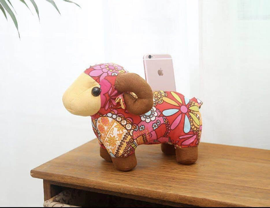 السلام عليكم متوفر دبب بسعر مناسب واشكال مختلفه واحجام مختلفه سعر القطعه 500دينار  اقل كميه 300قطعه  للاستفسار ***********
