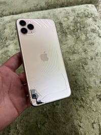 آيفون 11 برو ماكس • ٢٥٦ • ضهره مكسور