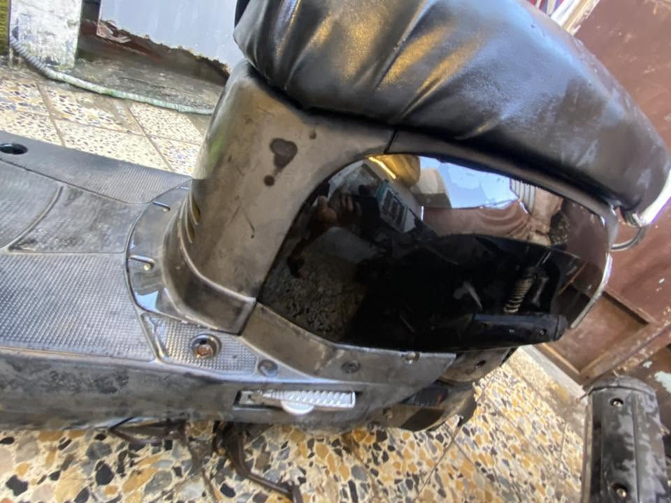 هذني ٣ دراجات شغلات اشغلهن الاوله بوليس نوزل خطين ابلاديه شغاله نكره الثانيه سكنس فحل ياباني قلق نفخ بس حورته كابريتر  شغاله كله ابلاديه الثالثه تي ماكس ٢٠٠٧ شغاله نكره الله شاهد فتحته صار بيه صوت خفيف وديته لواحد كال خانه مال ثكاله رادله كص سايز ٢٠ هذني اريد مراوس بدراجه وحده تي ماكس ١١ لو ٨ حته لو بيه نقص ترايش شي عادي رقمي ***********
