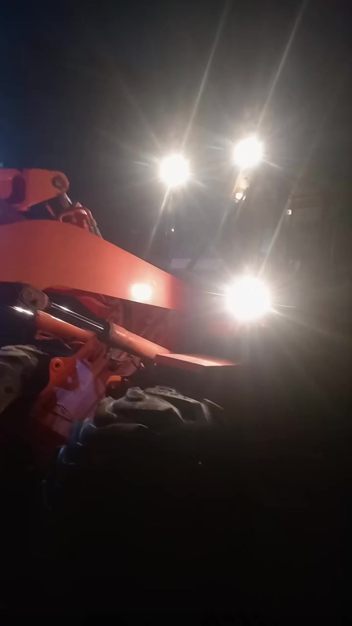 السلام عليكم شفل هيتاشي 2005 دخول جديد مامشتغل بالعراق للاستفسار ***********
