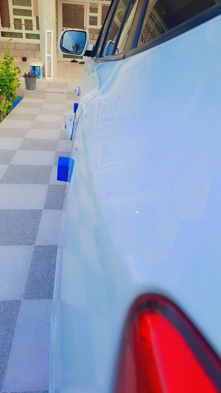 السلام عليكم ورحمة الله
اخوان مكلف بالنشر 
سنتافي 2012 فول مواصفات مكفوله كفاله عامه 
 7 راكب 
محرك 6 
محرك وگير مكفولات شرط 
ألي جانيها يعرف مواصفاتها 
سونار موجود بالمنشور 
 السعر 180 وبيها مجال مكان السياره صلاح الدين قضاء الضلوعيه للأستفسار هذا رقم. صاحب السياره ***********
