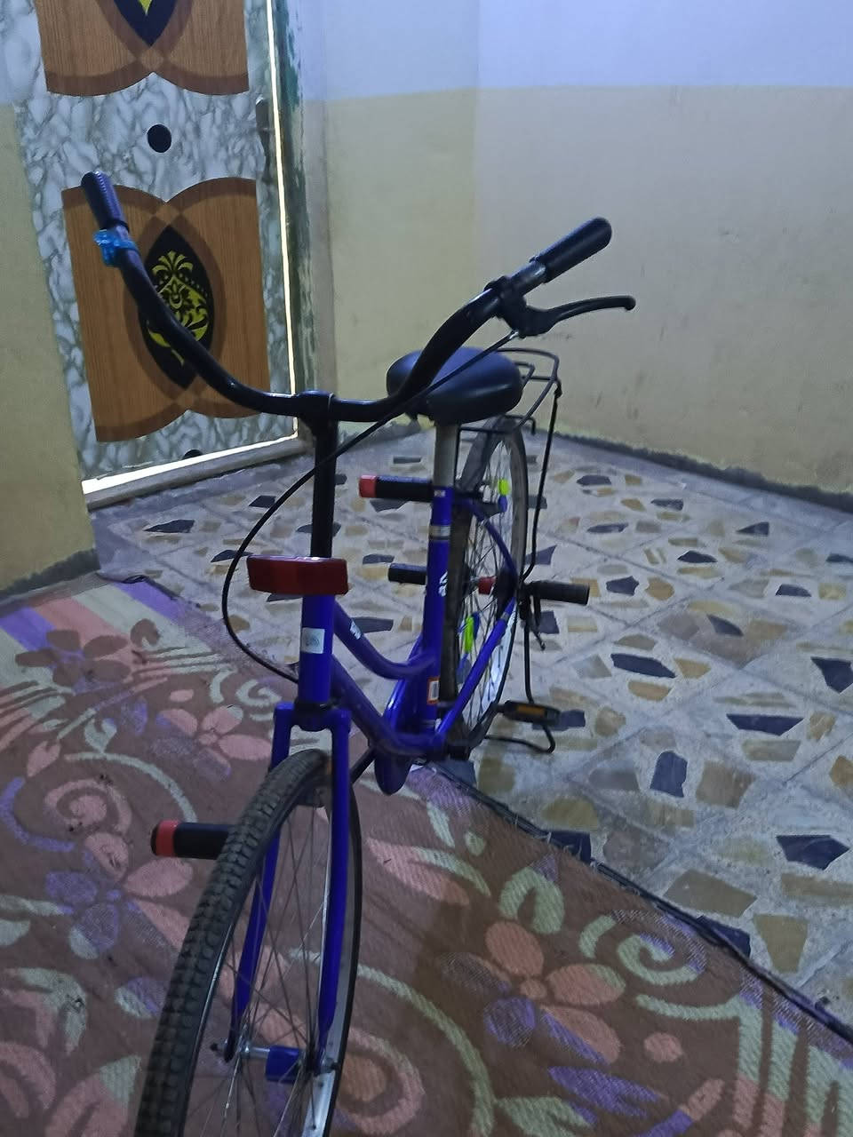 سلام عليكم شباب بايسكل للبيع الشراي نتصل على هذا الرقم***********
