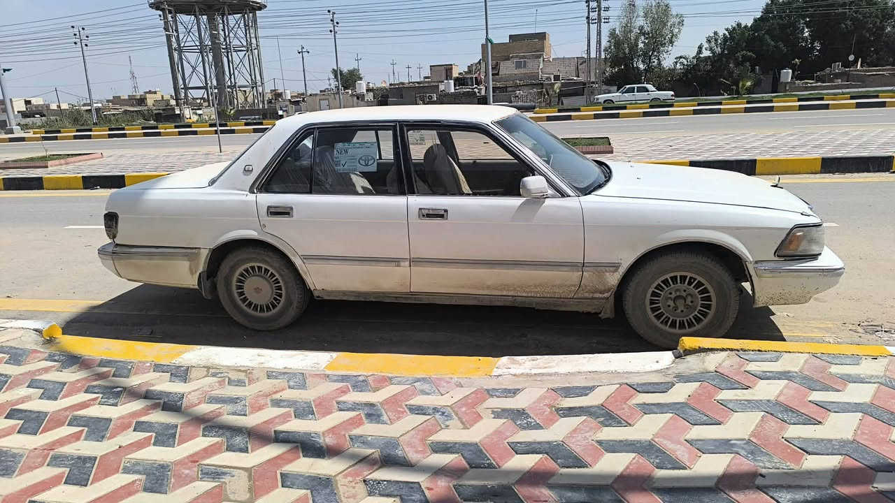 سلام عليكم سيدان للبيع ايسر بلاد سياره جاهزه السعر نتصل عل الرقم ***********

