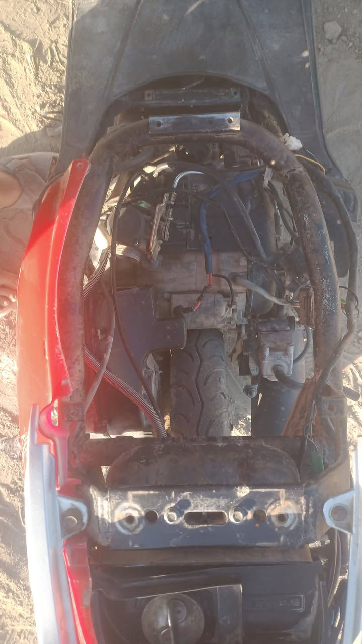 فراشه للبيع السعر 200 بي مجال
*********** 
النجف المشخاب
