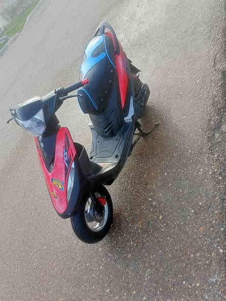 السلام عليكم 
للبيع ماكس عدله رنبه 
مكفوله من كلشي الدراجه امولحه ومكينه برغي ممفتوح بيها خرسه 
صالصنه Fm
مكاني ديالى شهربان 
***********
السعر 800 وبيها مجال بصيط
