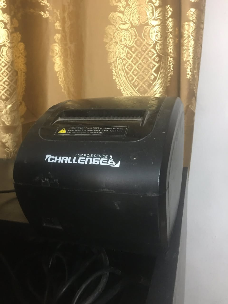 جهاز كاشير مطعم للبيع بكافه ملحقاته طابعه عدد 2 خزانه نقود نوع hp  الاتصال ***********
