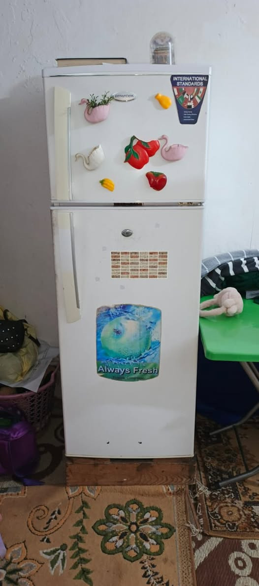 ثلاجه للبيع السعر 120 الف وبي مجال الي يريد يتواصل واتساب
***********
