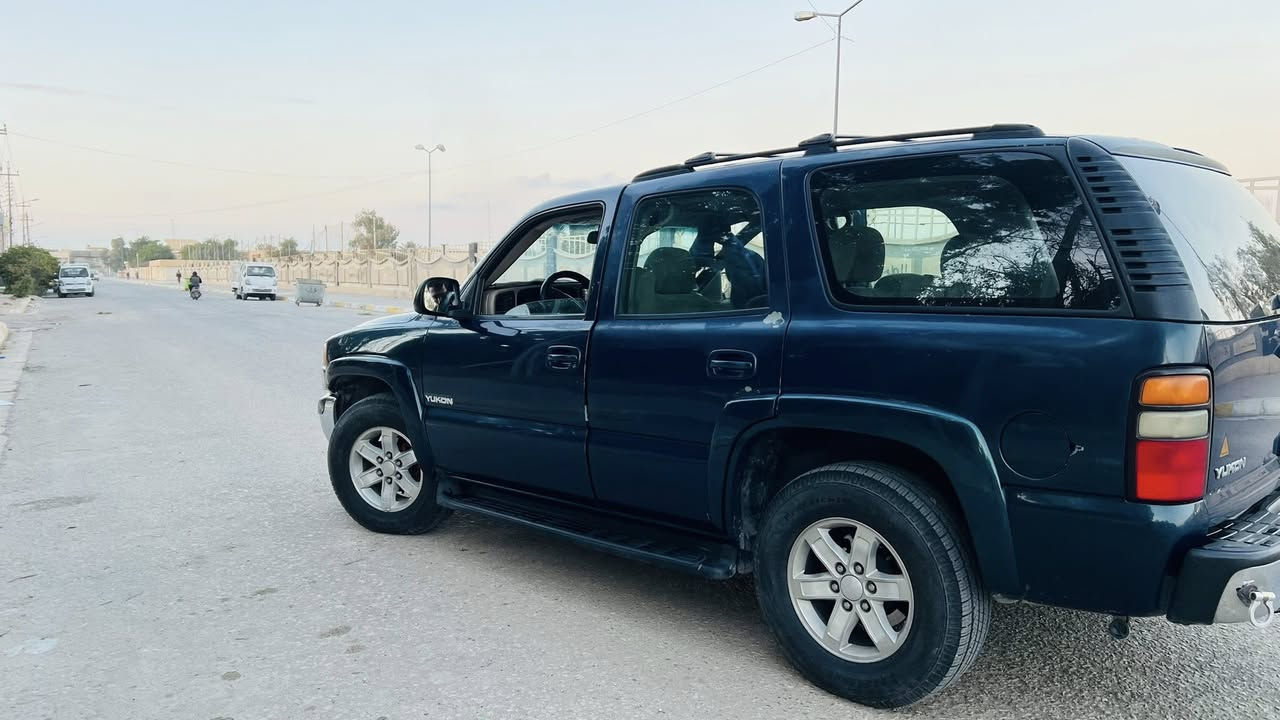 السلام وعليكم جمسي 2005 بتره مكفولة كفالة عامه من الحادث والصبغ بيهة جراد قليل رقم بغداد ب اسمي تحويل ثاني يوم
 مكينه 5300
كير 1000
  
لايت زنون العالي والناصي 
بيها منظومة غاز كامله وشغاله وياه كارت الشركة 
باتريي جديد 
تخم تأير 
السياره داخله هزه ورقم انكليزي جديد 
كشن كهربائيه 
التبريد تحكم جهتين خلفي امامي 
مري شفط مع اشاير بالمري
كاميرا خلفيه
كاعيه السياره مدوشمه جلد جديد 
السعر 140
الاستفسار الاتصال على الرقم *********** خاص مغلق مكاني بغداد البلديات
