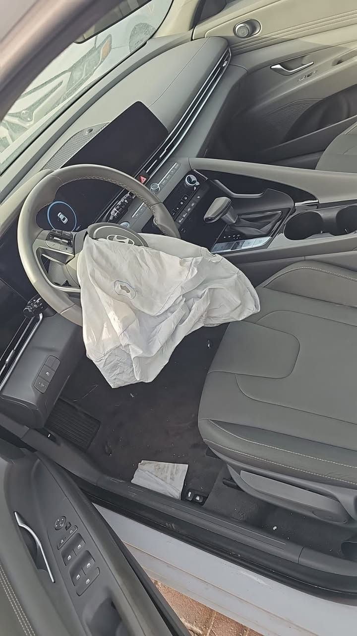 النترا2024
واصل ميناء 125
✅ كفالة تشغلية شاملة (المحرك – الگير )
✅ كفالة صبغ كامل باستثناء موقع الحادث
💰 السعر (واصل الى الميناء مع التصليح وبدون كمرك)
📑 يمكن إدخالها بكتاب الشهداء
🟢 لدينا وكلاء في جميع محافظات العراق لتنظيم العقد وضمان الحقوق ✍️
***********
📲 للانضمام إلى كروب الواتساب العروض الحصرية: 
رابط الكروب https://chat.whatsapp.com/CrfpXFoPYjNKj7W84pV5L7?mode=gi_t
