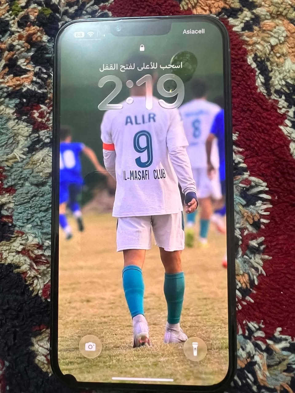 سلام عليكم 13 برو ماكس كلشي مامبدل بلادي مابي نضيف فقط نقطة بشاشة صغيره بطارية 82 السعر قفل 550   بغداد مكاني ***********
