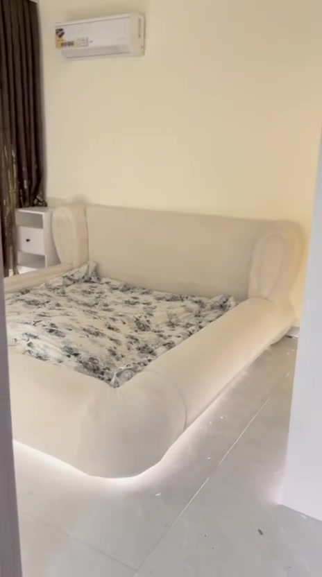 غرفة نوم تركيا تفصال 
داخل mdfتركي وخارج بروفايل مع جام برونزي 6 ملم 
جربايه نوع تركي نفخ موديل حديث 
مع صوميه خشب طبيعي 3 سيوره مضاده للكسر 
ميز تواليت مودرن جام فلات مع دنكه عطور  
جميع المواد تركيا 
استخدام 4 اشهر  
سعر مليونين و450 
مكان بغداد شارع الصحه الدوره


**إذا كنت صاحب هذا الإعلان وتريد حذفه لأي سبب، رجاءا أرسل رسالة إلى الدعم الفني**