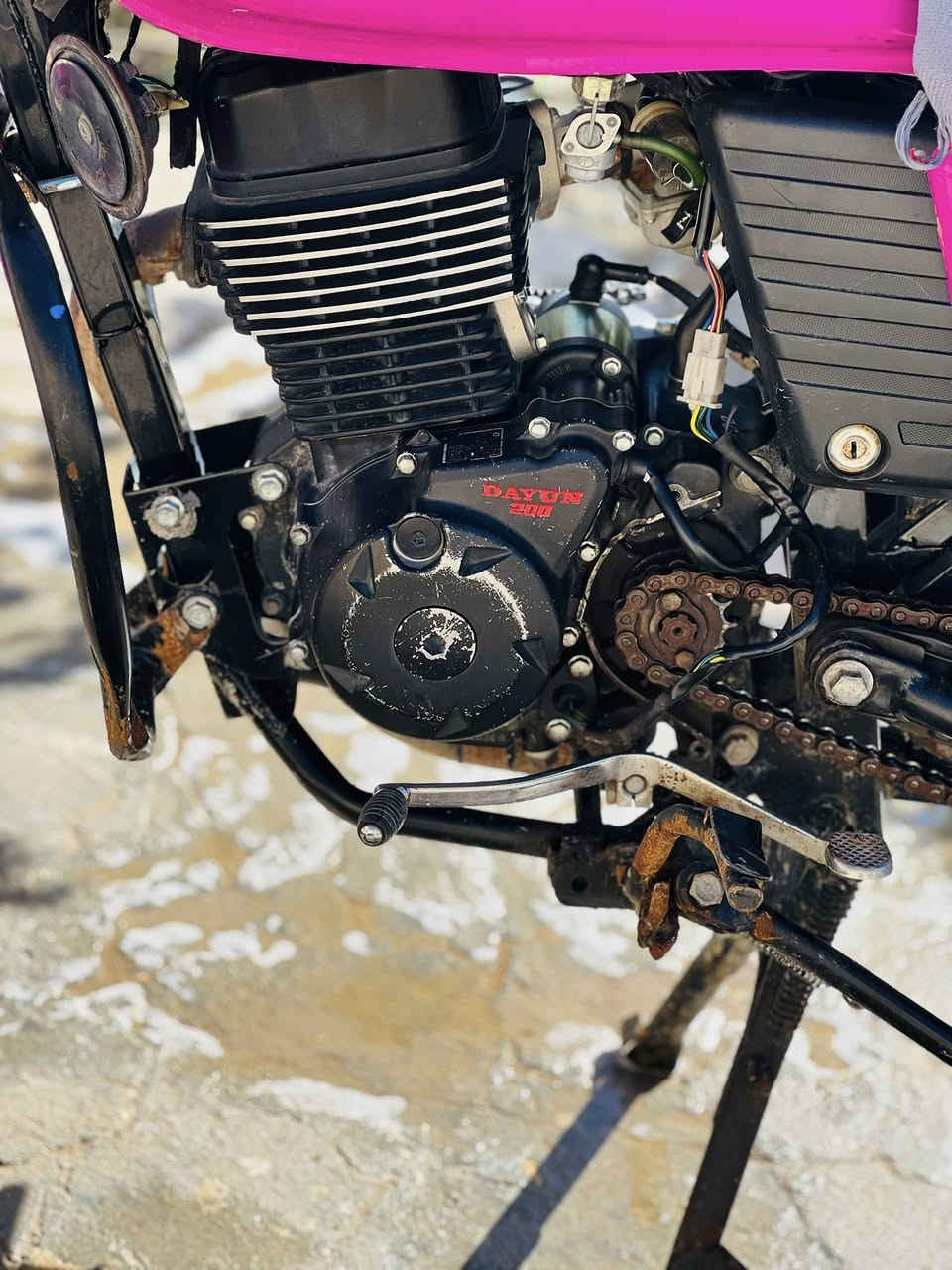 السلام عليكم  للبيع دراجة دايون نفخ  محرك 200 موديل 2022 الدراجة أوراق اصولي دراجة مكفولة السعر 1700 وبيه مجال للاستفسار الاتصال على الرقم التالي ***********
