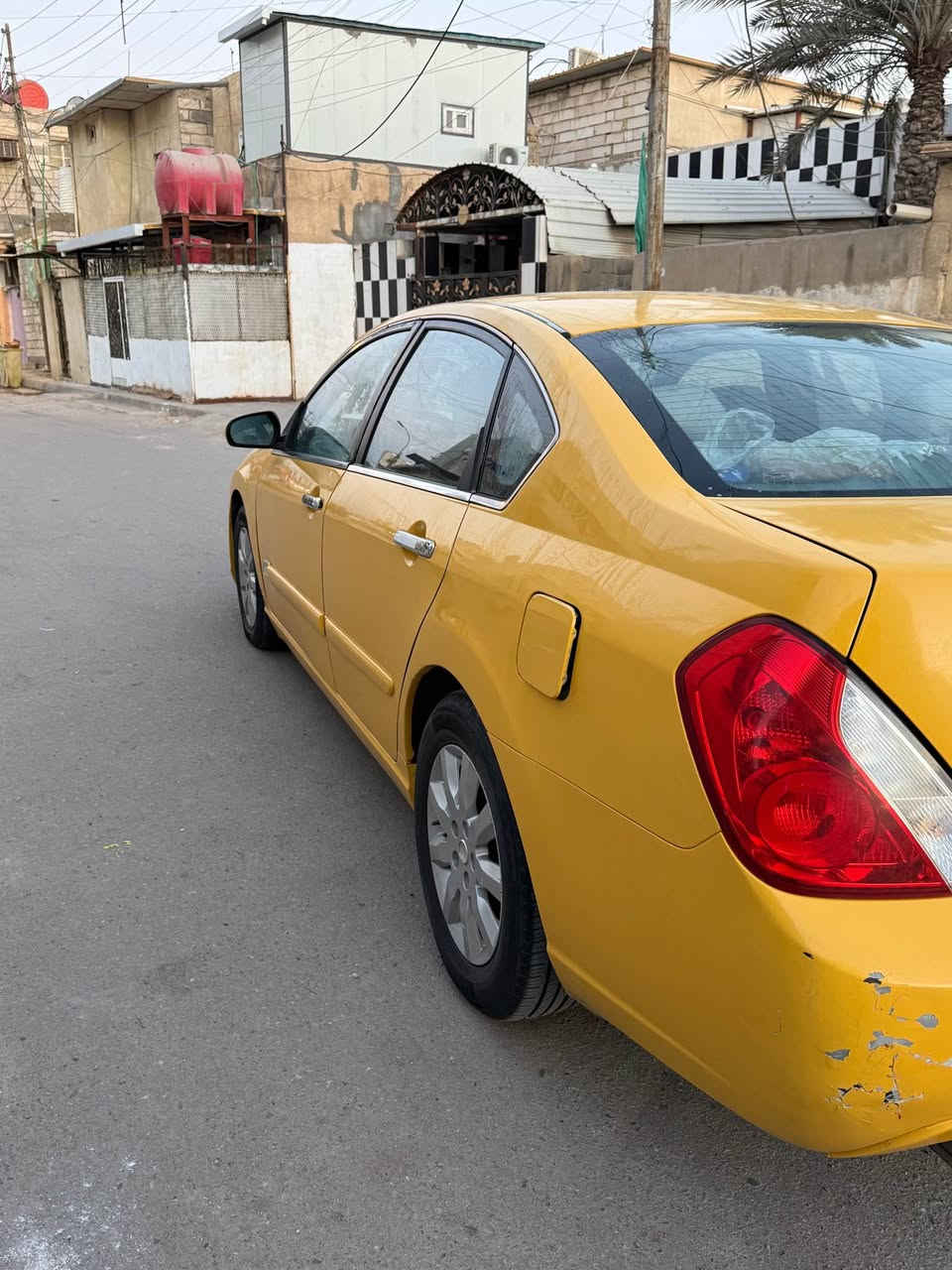 رينو سافران للبيع 
موديل 2009
السيارة جديدة مكينة وكير 
وبيها تغير لون الى اصفر 
ومصبوغة صبغة تخبل 
مكفولة من الضربة والكلبة والتجية 
وسنوية جديدة ورقم جديد وكلشي ما عليها من غرامات
فقط اتصال 
*********** هذا رقم راعيها 
 
انا مكلف بالنشر البصرة, العراق
