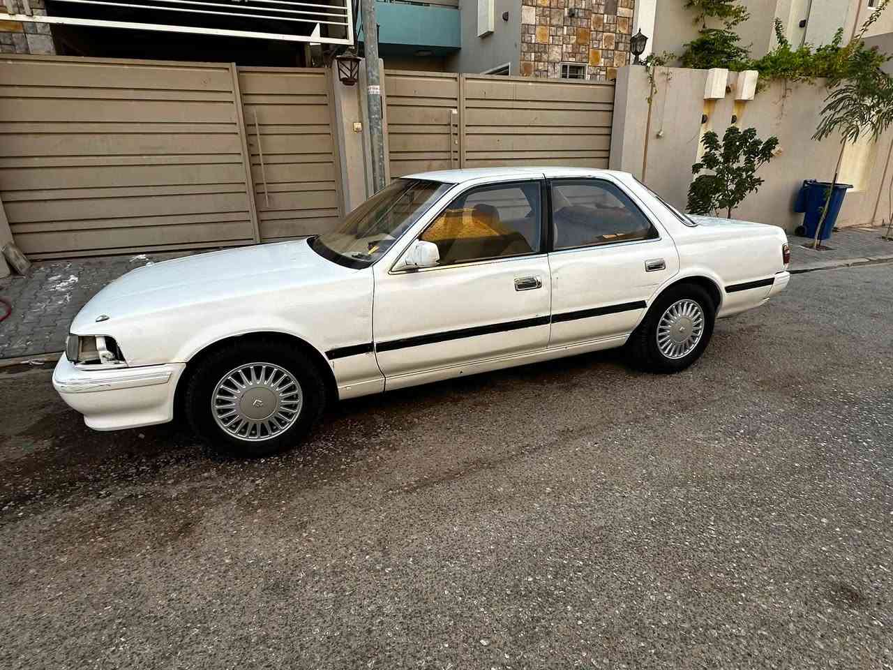 للبيع كرستا عضم كير عادي محرك ونجي ناعم السياره مصروف هواي اعليها معمره كلها كير ومكينه جدد قبل ٩ اشهر سويتهن الحداديه كدام وخلفي جدد تخم ويل وتخم تاير صار شهر من شديتهن سستم صوت وشاشه راديتر جديد  سراوين عنبار بيرك جديد تبريد ثلج ميكانيكي سعرها 4 ملايين و٦٥٠ الف سياره مصروف اعليها اكثر من سعرها
***********
