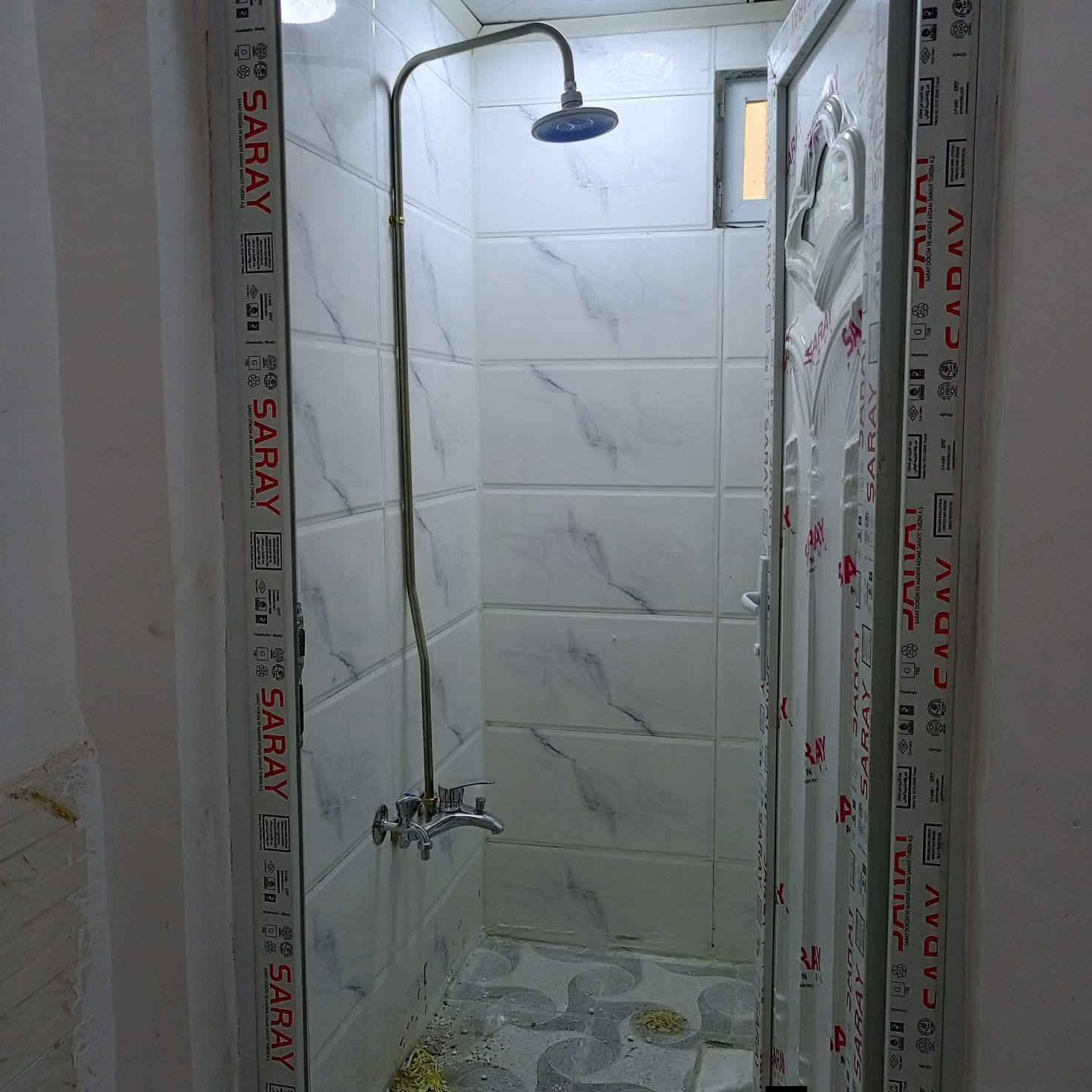 بيت للبيع حي ميسان قطاع 23 قريب شارع الكيات مساحه 50متر طابقين يحتوي على استقبال وصاله ومطبخ وصحيات والطابق الثاني يحتوي على غرفه وصاله وصحيات صب كونكريت ارضيه بورسلين جدران سيراميك سقوف لبخ بورك شغل درجه اولى جسور نزالات بيت متعوب عليه 

السعر المطلوب 72مليون قفل قفل 

البيت جديد غير مسكون باقي تشطيب فقط 

الصور نموذج من العمل 

للاستفسار والمعلومات الاتصال بنا *********** 

او مراجعه مكتب ألروان للوساطه العقاريه والمقاولات العامه 

عنوان المكتب حي ميسان ع الشريط قرب صيدليه الشراع مقابل الاستداره مباشر 

عندك بيت عرصه للبيع راسلنه وات ساب وتدلل
#النجف #الكوفة #حي_ميسان #عقارات #ايجار #رهان #بيع #شراء #العراق #رهان
