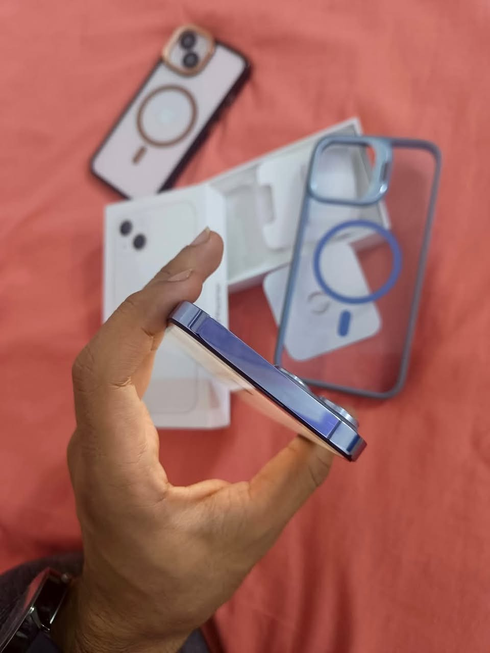 13برو ماكس الذاكره 1T تيره البطاريه 83 شرق اوسط AAA ضمان ماستر مكفول السعر 775  وبي مجاال بسيط رقمي ***********
