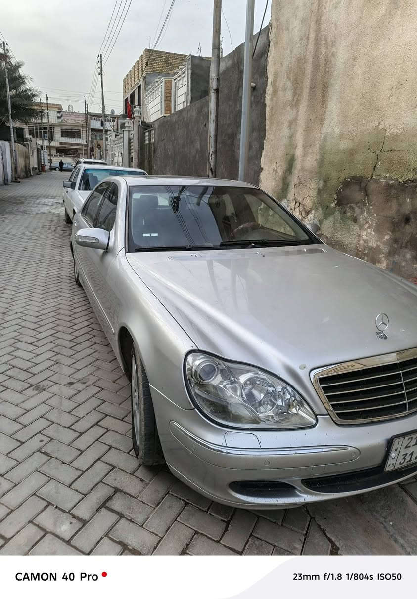 سلام عليكم غواصه للبيع ٢٠٠٢ أدوات   أدوات أدوات كصه قماره مكينه وكير جديد غرفه جديده تبريد جديد حداديه جديده كهربائيات كلهه شقاله السعر ٦٠ وبيهه مجال لاشراي مكاني بغداد ملاحظة السياره الصديقي وإني ما اعرف بيهه  انتصل وتدلل واتساب *********** أو تصال
