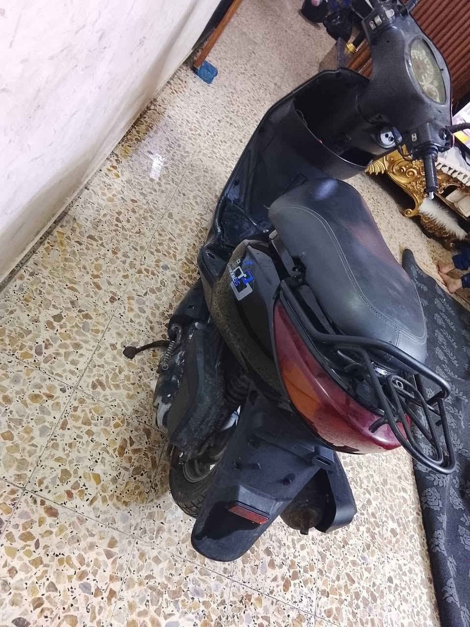 اكزز ياباني سكليتر خطين كله شغاله اي نقص مابيه نضافه فول دراجه جديدة لوك السعر ٦٥٠ بغداد المشتل ***********
