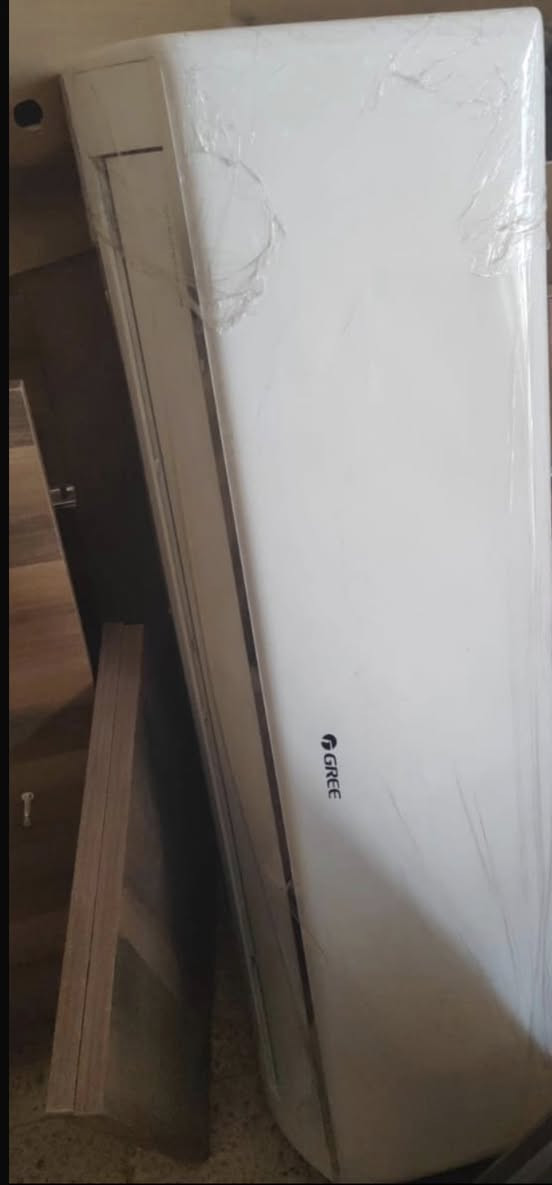 السلام عليكم
عندي 4 سبالت كري والكل تعرف نوعية كري  كلهن انفيرتر تحكم امبيرية استخدام منزلي موسمين عندي نظيفات حيل ثنين منهن 1طن  وثنين طن ونص بكفاءة طنين مفتوحات ومحصور الغاز بيهة يعني بس تشد البواري مالتهة كاملة تجي تفحص بيدك يمي وتتاكد من نظافتهن يالة تاخذهن ابيعهن شلع  بمليون و ٤٠٠ الف قفل ما ابيع قطع مكاني بغداد اليرموك...


**إذا كنت صاحب هذا الإعلان وتريد حذفه لأي سبب، رجاءا أرسل رسالة إلى الدعم الفني**