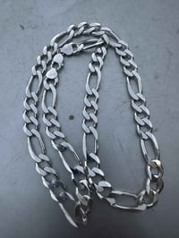 ١٠٧غرام • فضة • قفل