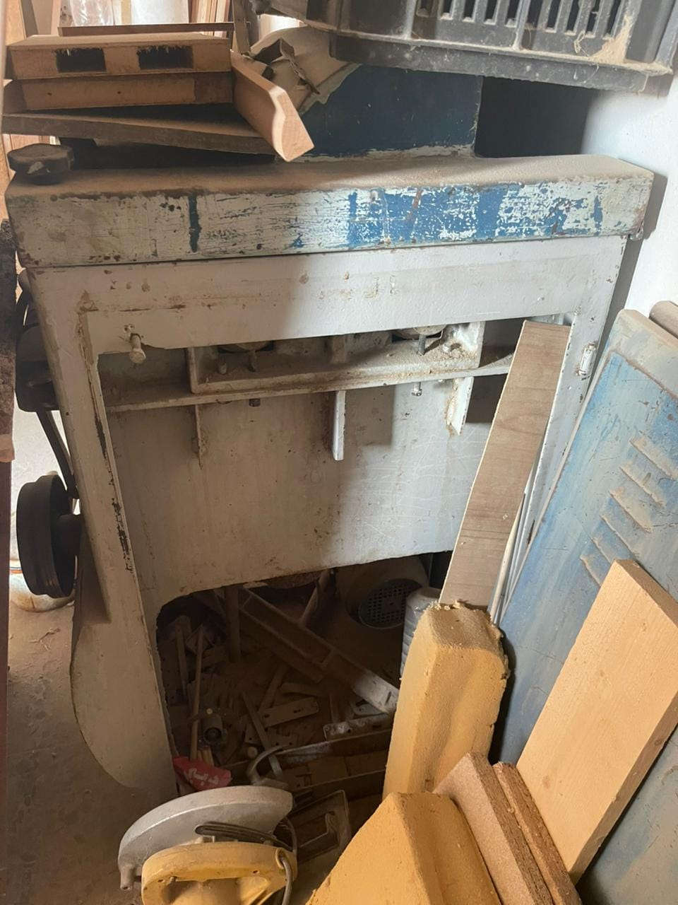 دبل سوري 3 فيز (ثري فيز)
للتواصل مع صاحب السلعة (***********)
السعر 700 ألف
للتواصل مع صاحب الرقم فقط
