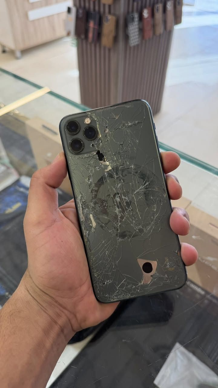 سلام عليكم 11 برو ماكس ذاكره 256 بطاريه 100 ‏مستبدل جهاز استعمال شخصي شاشه نوعيه زينه سعره 165 عنوان سيديه شارع تجاري ***********
