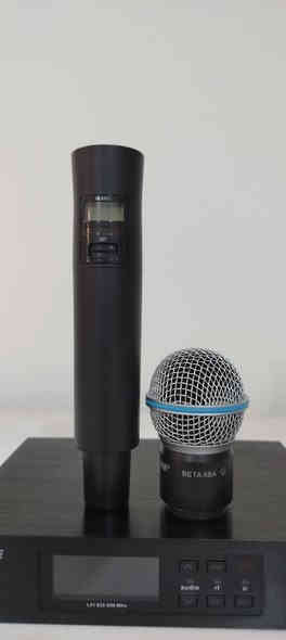 السلام عليكم ورحمة الله وبركاته خدام الحسين مايك لاسلكي من شركة شور المكسيكيه  QLXD باله جديد بكارتونته وجيسه مامستعمل شرط صوت ونقاوه ودفع كلش راقي بمعنى الكلمه اي استفسار هذه رقمي واني خادم لخدمة الحسين عليه السلام *********** اخوكم وخادمكم المقصر ملا عصام الكربلائي
