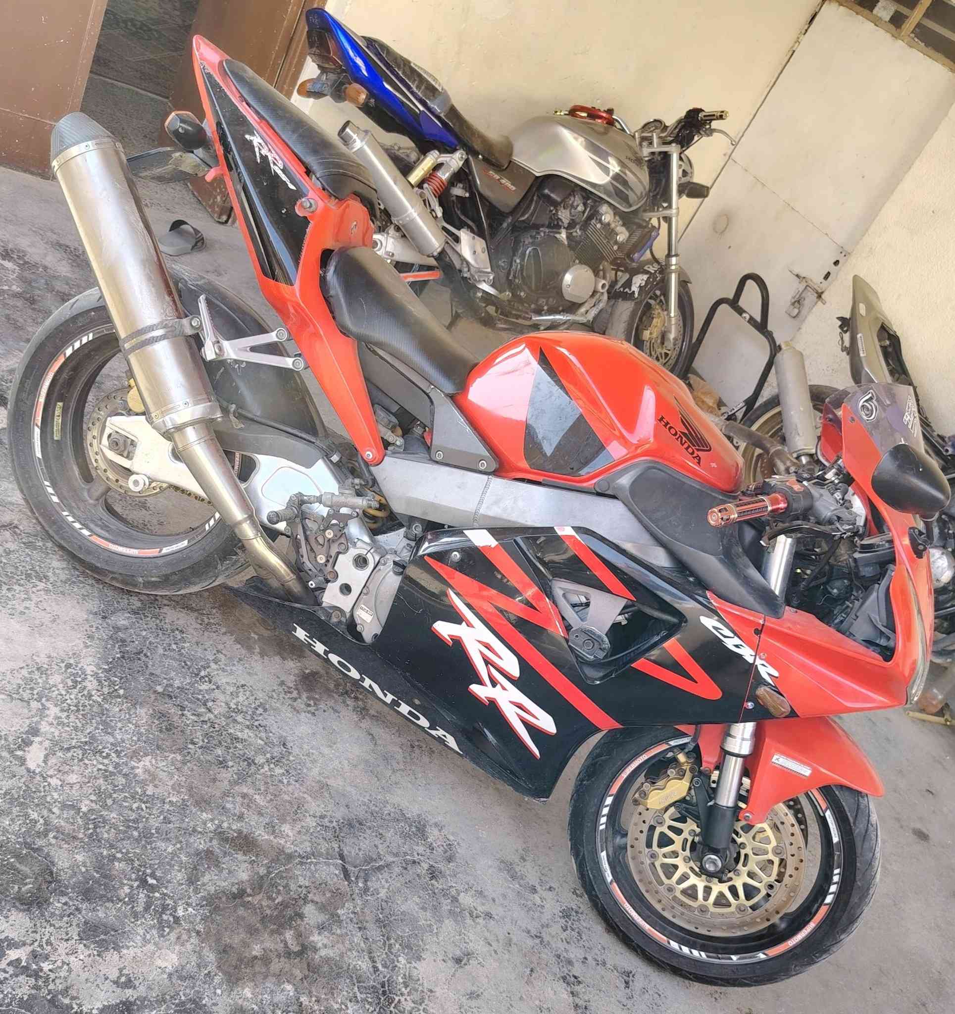 للبيع cbr954  ***********
السعر ١٨
