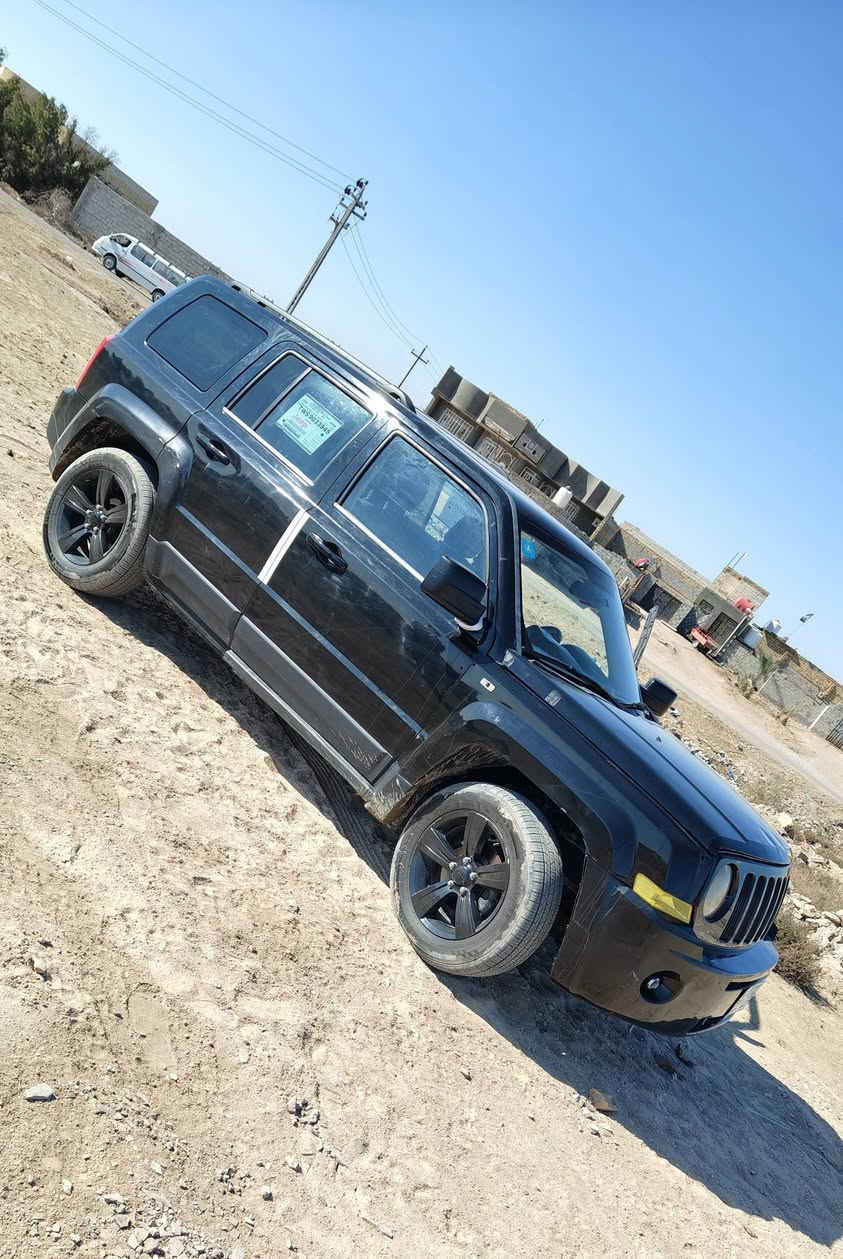 جيب 2014 مراوس 
مكفوله من العيب شرعي مداور ثاني يوم 
كربهائيات ضفيره توني شاده يعني كلشي شغال بيهه تبريد ويه سويج سياره عوزهه ترتيب قليل محرك بلاد 2400 انسه صرفيه الله شاهد رقمهه ذي قار سياره حلوه فورويل 
‏‪0776 659 7417‬‏
