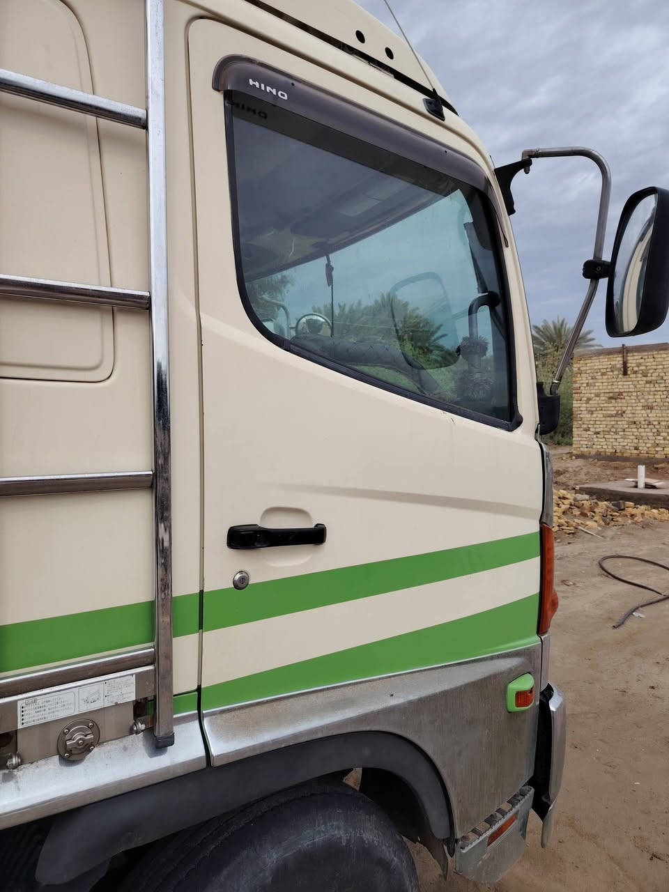 السلام عليكم هينو شيطان فول عادي فاكيوم سته وربع بلاد مكينه جديده لا صرف ولابخار كير اكسن مكفول موديل 2002اصل بسمي سنويه مجدده 2030رقم انكليزي بغداد مشروع وطني مكان بابل الحمزه الغربي السعر 320وبيه مجال حك الجيه للئتصال ***********
***********
