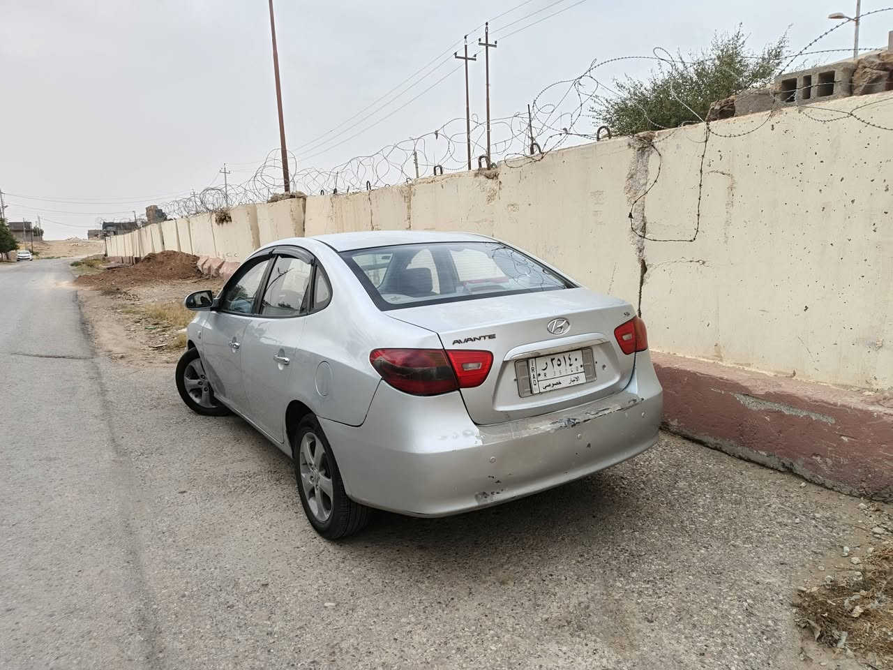 السلام عليكم..
سيارة هوندا أفانتي 2009 تحويل مباشر رقم أنبار 

محرك ١٦٠٠  دكشن عالي 

بيها ضربه بل جاملغ الأمامي مال الراكب 

وباقي التفاصيل أمام عينك تجي تفحص وتشوف 

الموقع حديثة الحقلانية 

السعر المطلوب ٧٩ وبيها مجال 

للاستفسار الاتصال 

***********
