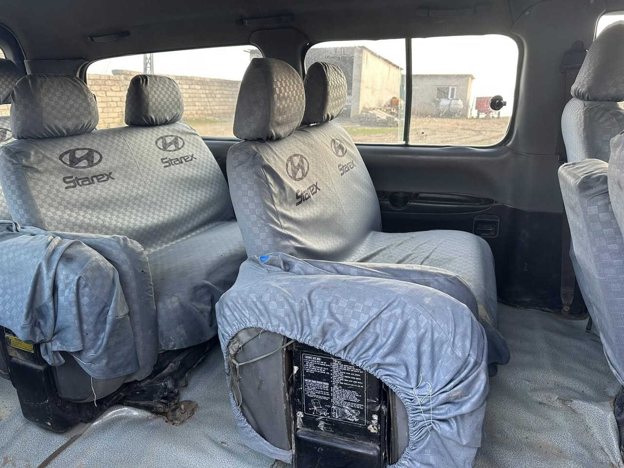 ستاركس ٢٠٠٧
كير عادي 
محرك شرط 
ما بيها صبغ رقمها بابل 
بسمي مكانها الموصل 
سعر ٧٦ وبيها مجال 
***********
***********
