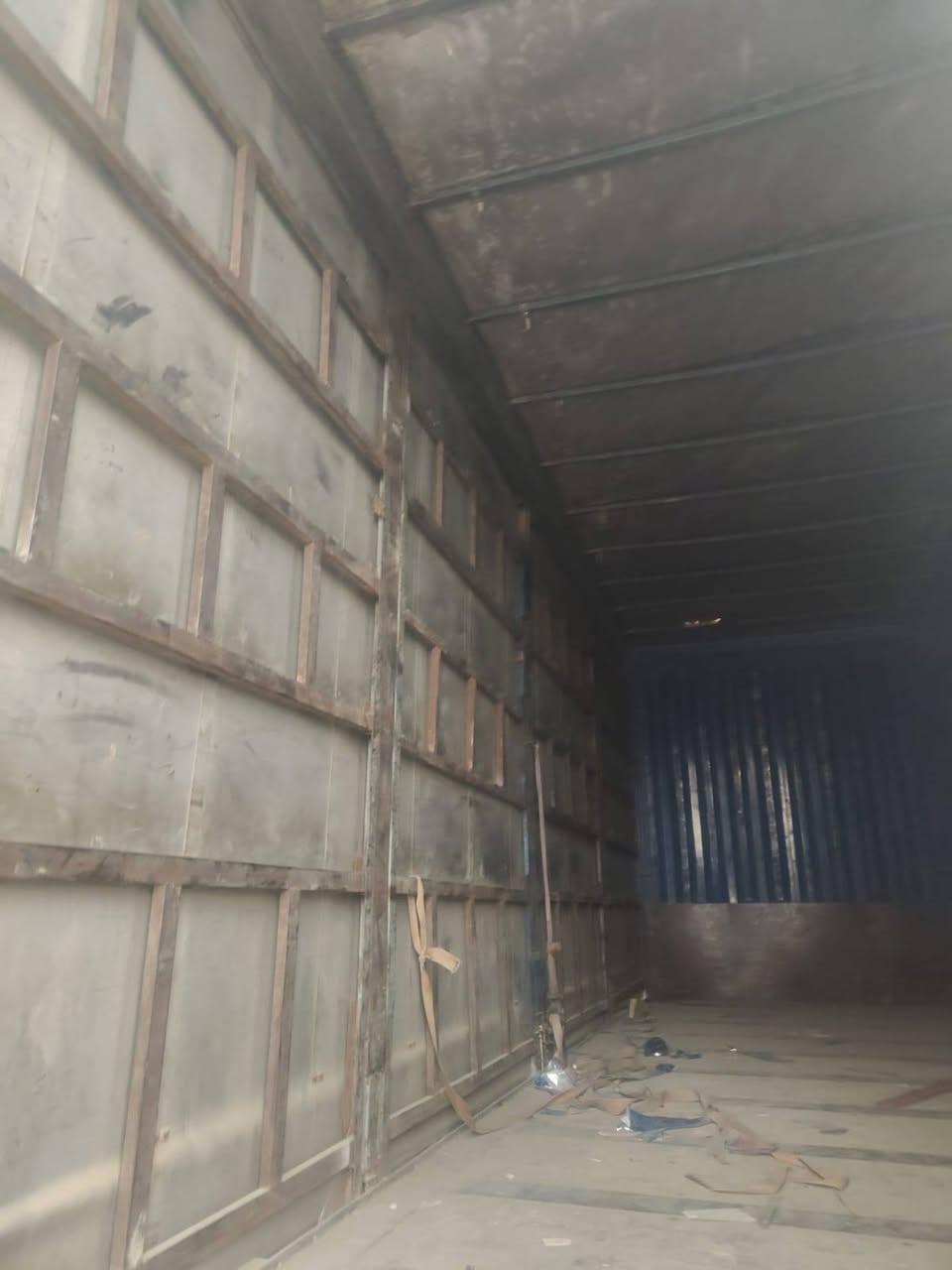 السلام عليكم بدي البيع مال وحش
الطول 780
الارتفاع 3
جوادر جديد 
سقف جديد 
محجرات كامل 
كهربائيت كامله 
جاملغات العنوان واسط العزيزيه
آني مكلف بنشر***********
