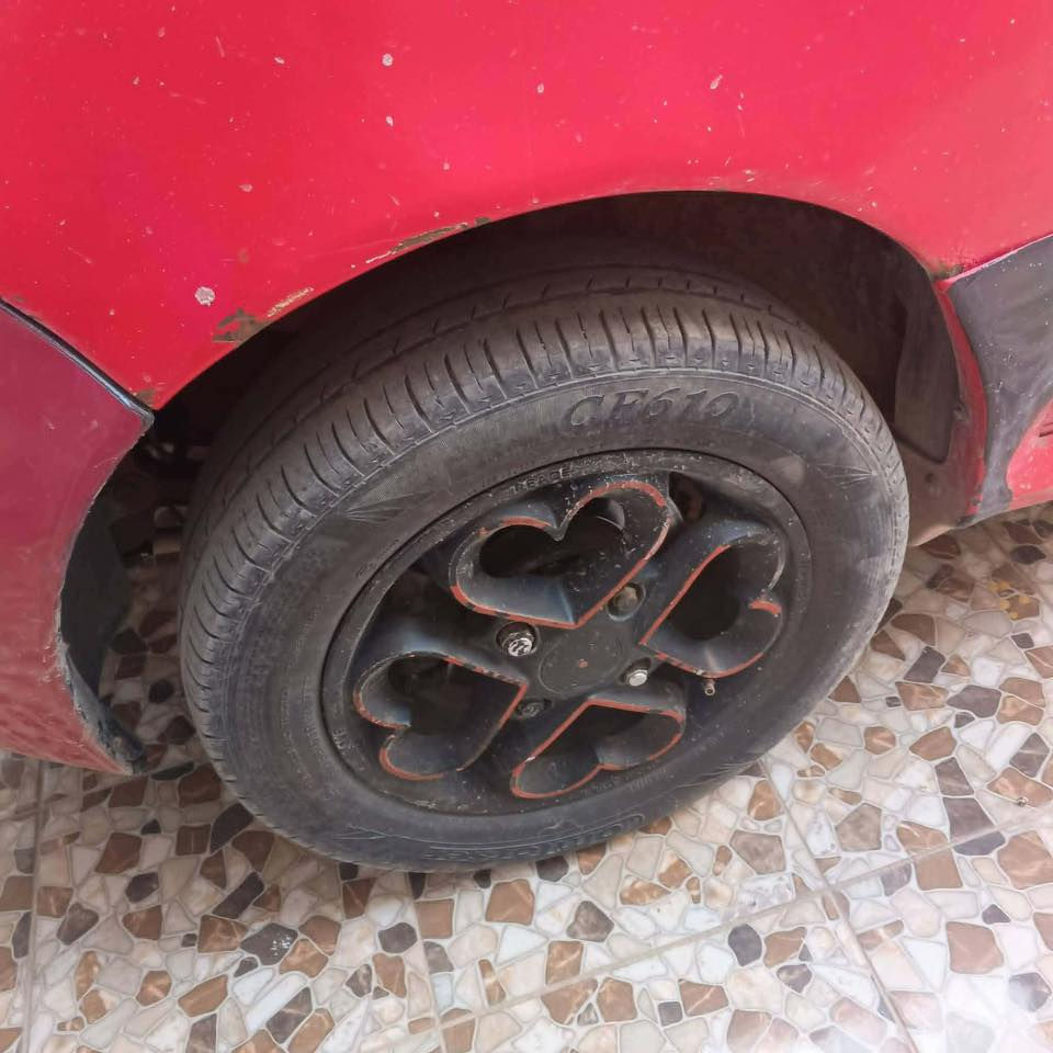 كيويكو  موديل 2013
رقم بغداد تحويل مباشر
سيارة حلوة ونضيفه مال بيت استخدام قليل
استفسار أكثر ***********
