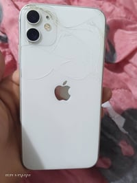 ايفون 11 • ١٢٨ • مكفول