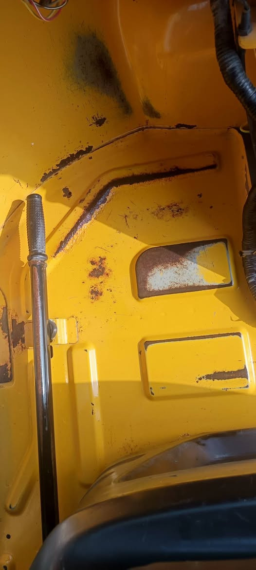 تكتك تي في اس 19 سنوية فقط كربلاء
نضيفة وحلوة كلشي بيها شغال ضفيرة وتواير جديد مجفته بيها ضربة امامي وراجع ع بارد 
سعرها 4,250 وبيها مجال مكاني القرنة *********** واتساب وأتصال
