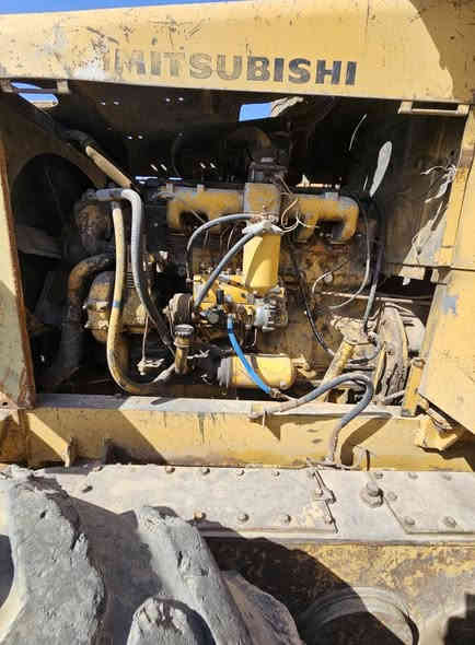 كريدر مسيابوشي للبيع عنوان ديوانية ال بدير ورشة سيد علاء الحسيني رقم بابل سعر المطلوب ٧٥٠٠ سبه مليون وخمس مية 
تفاصيل اكثر تصال برقم ***********
***********
