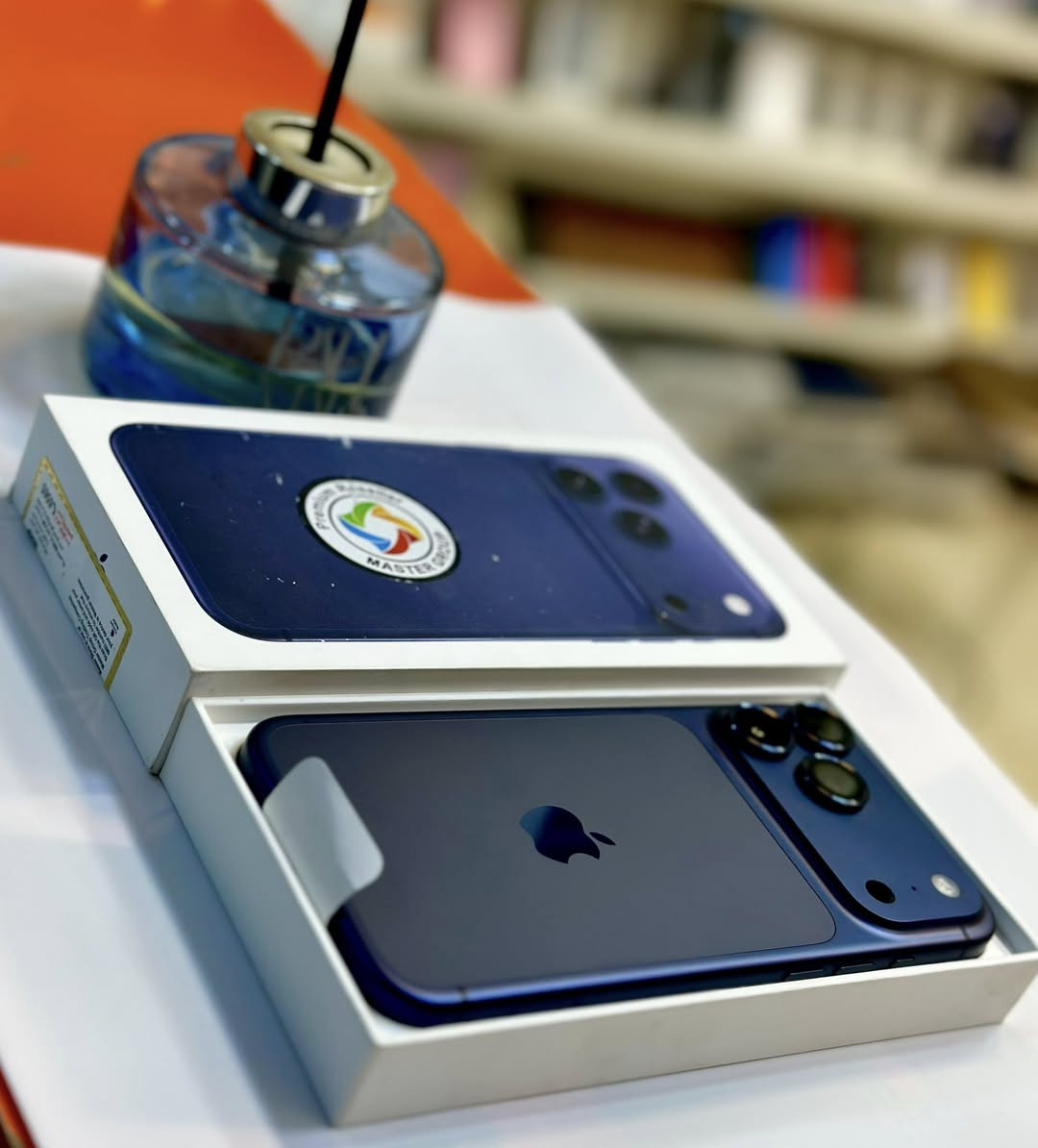 Iphone 17 Pro Max 256 Blue
ايفون 17 برو ماكس ازرق ماستر 256 ذاكرة
غير مفعل (نو اكتف)
ما مستعمل بس مفتوح من الباكيت
نسخة الشرق الاوسط ضمان وكالة ماستر
ضمانة سنة من ابل وسنتين من ماستر
كامل ملحقات
السعر مليونين و25 الف (2,025,000)
مكاني زيونة شارع الربيعي
***********
