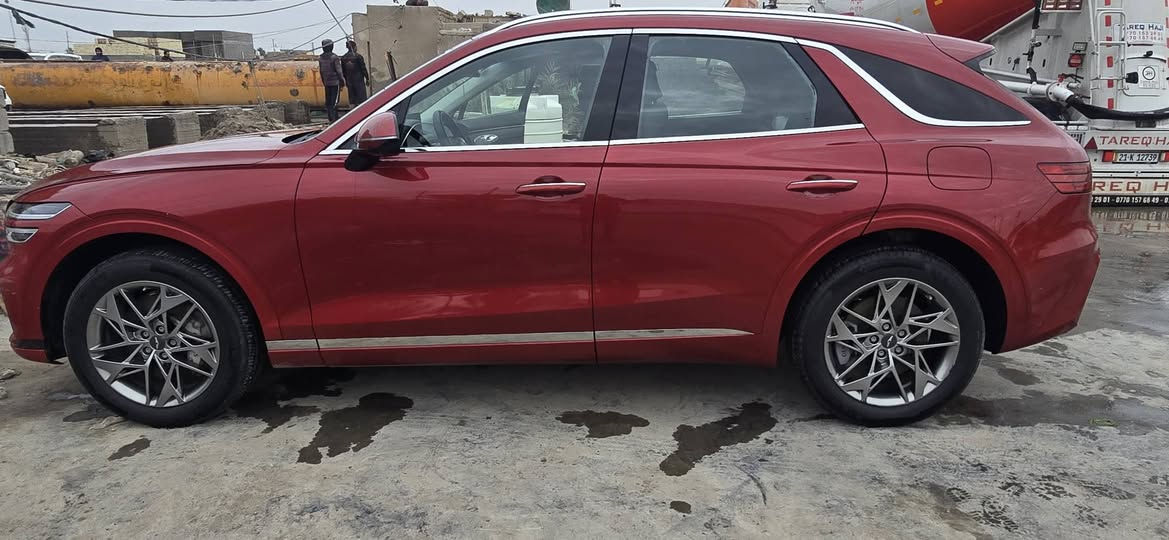 السلام عليكم جينسس gv70 موديل ٢٠٢٣ فول مواصفات رقم بغداد السعر ٣٢٠  رقم الهاتف ***********
