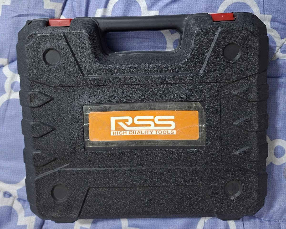 دريل فتح وشد وتثقيب وبي لد برشلز مانع صدمات نوع RSS ايطالي بعد لك ممستخدم مال بيت او نجار او كهربائي السعر 45,000 ألف الشراي يتواصل واتساب ***********
