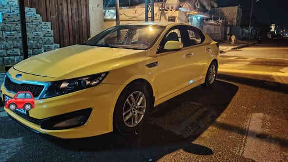 سلام عليكم
كياا اوبتيما تكسي

موديل 11 
خليجي
رقم بغداد

محرك 2400

الاستفسار على رقم 

***********
