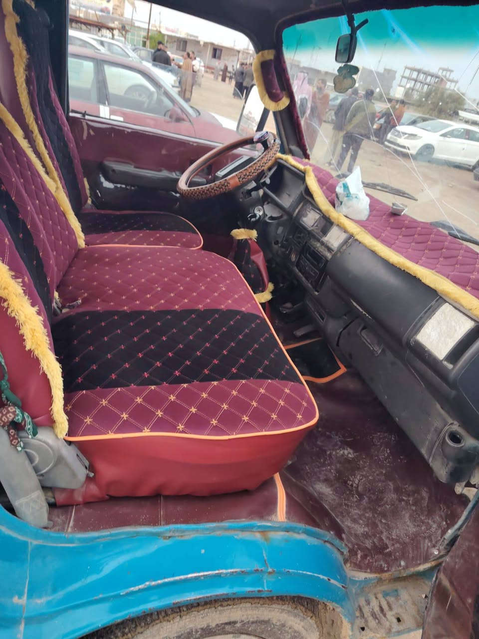 سلام عليكم
كيه بنكو موديل 94 
البيع 
سنويه عضم عاج 27
السعر 50 وبيه مجال 
***********
