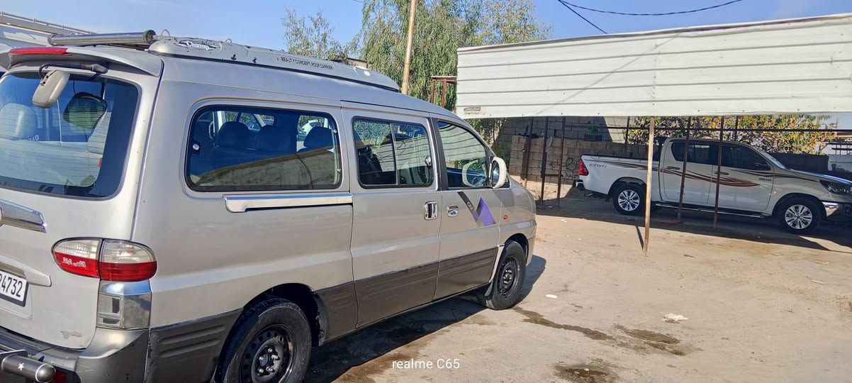 ستاركس موديل 2007 رقم نكليزي  رقمها ديالى سنويه تصقط 28  مكفوله سياره  لتصال ع رقم  ***********
