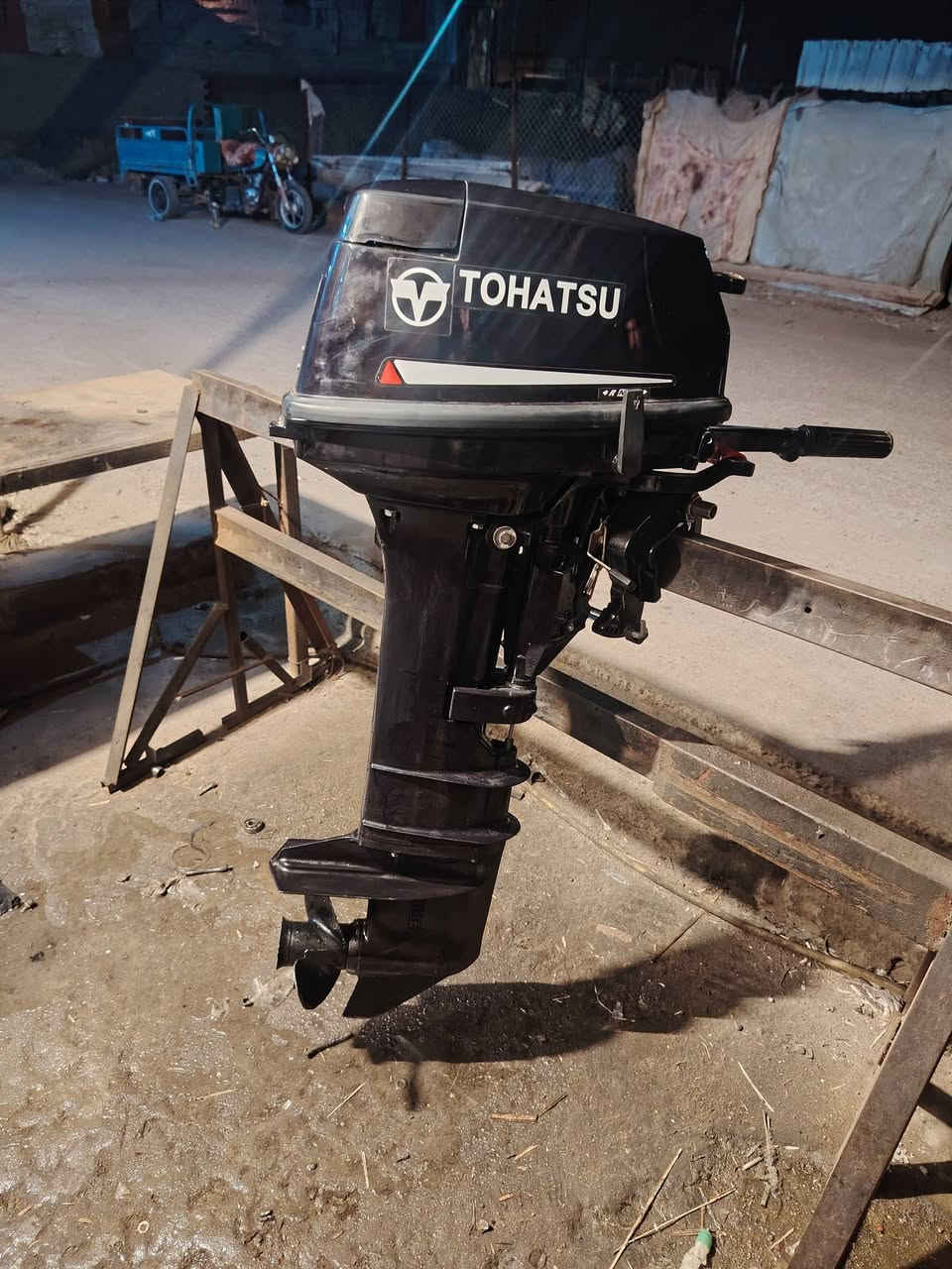 سلام عليكم للبيع 18دهاستو موديل 25 ذيل طويل مكينه مشتغله اقل الااسبوع يعني جديد كارتون وبخدمتكم ***********
***********
