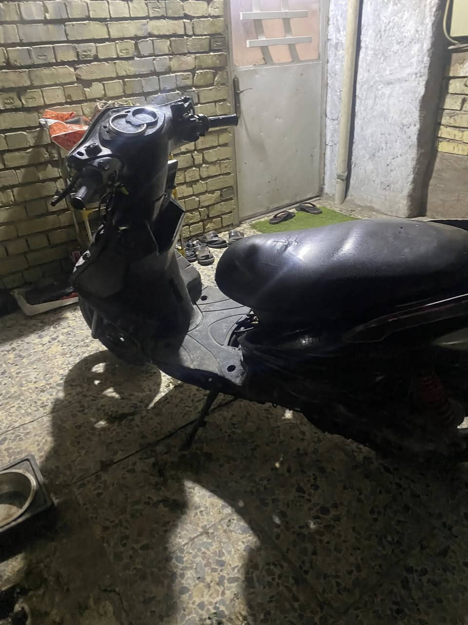 سكنس فحل للبيع دراجه بوشه 58 ونص دراجه نقصه سلف والهندر خارط دراجه كلها شغاله تجي دجيب هندر شغل وتروح  سعر ٣٥٠ وبيها مجال حك جيتك عنواني شعب الرقم *********** موجود رصيد واتساب
