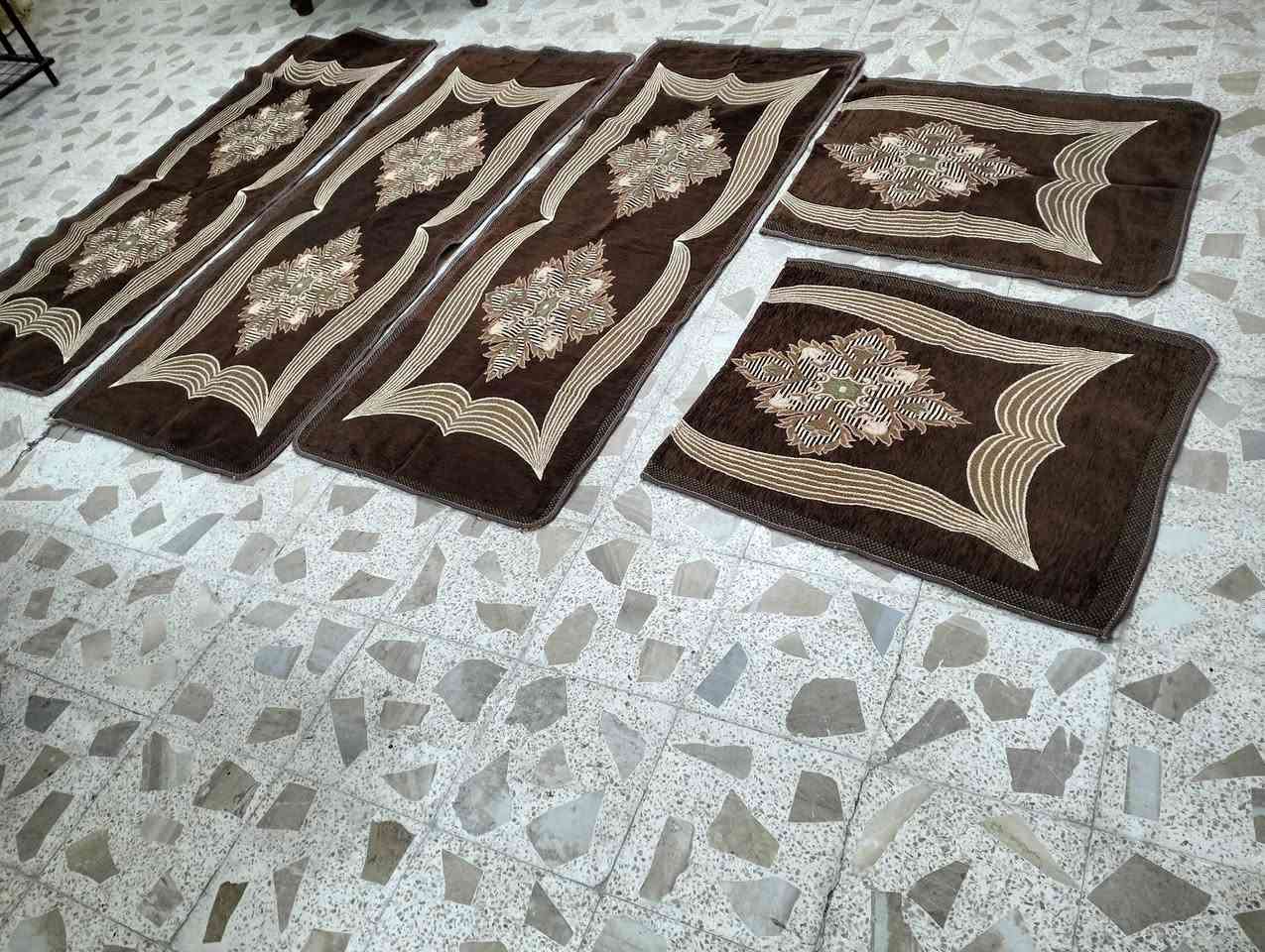 مفرش تخم كلش نظيف 10نفرات السعر 15الف قفل مكلف بلنشر والشراي يتصل بالرقم ***********المكان بعقوبه بهرز
