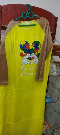 ملابس شخصية • للبيع