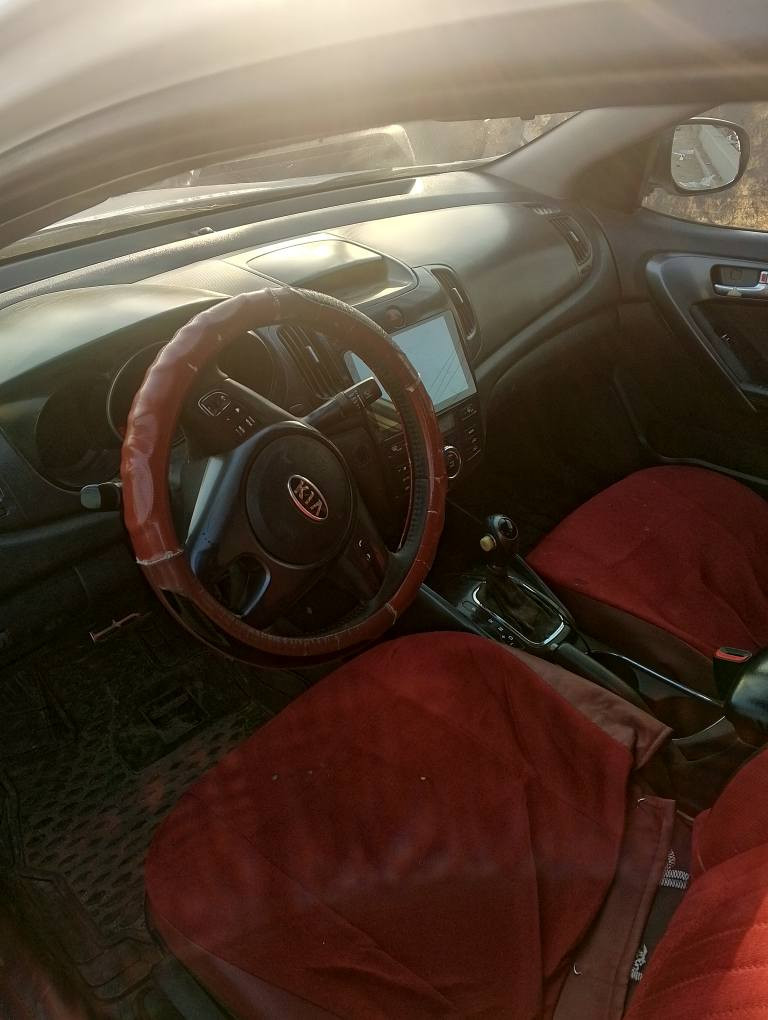 سيراتو موديل 2012 السياره جاهزه محرك كير تبريد حداديه بيه صبغ الهلال مال الجاملغ الخلفي وعابر على باب اشويه سنويه 230 هزه جديده السعر 92 العنوان بابل *********** بغداد, العراق
