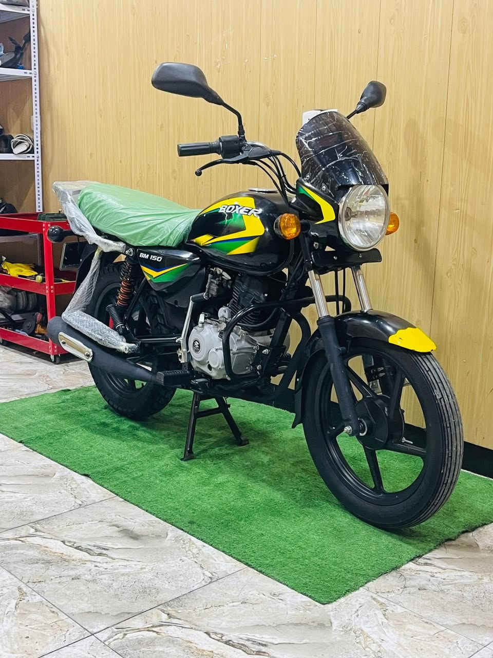 ياوالله السلام عليكم ورحمة الله وبركاته
بوكسر موديل2023طالعه بال24دراجه مكفوله مكينه مكفوله 
دراجه ماشيه 10الف كهربائيات كلها شغاله بدون اي نقص
مرقمه رقم ديالى نكليزي تحويل ثاني يوم (بيع نقد او قسط)
على ماستر كارد الرافدين (موضف.عسكري.متقاعد)
عنواني ديالى بعقوبه بهرز معرض الأصدقاء 
شراي اتصل ودلل***********وتساب او اتصال
ملاحضه غير متواجد خاص
