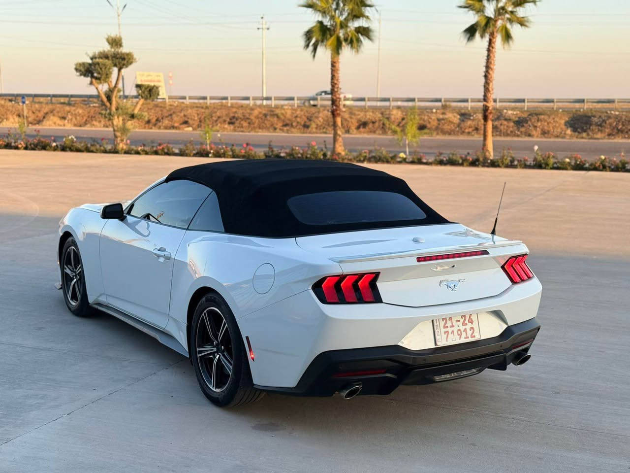 ‏السلام عليكم 
موستانگ شكل جديد : 2024
سعر :185ومجال 
اللوان : ابيض 
عداد المسافة : 3 الف زيرو 
ملاحظة السيارة : چاملغ و ربع بوند بدون شاصى 

المواصفات : 

فول فول مواصفات 1/1

فتحة سقف قلاب 
 ابواب بصمة
بصمة تشغيل 
تشغيل عن بعد (𝐑𝐄𝐌𝐎𝐓𝐄 𝐒𝐓𝐀𝐑𝐓)
شاشة دشبول ديجيتال واحد 🖥️
كاميرا  
اوتو ستارت (𝐀𝐔𝐓𝐎 𝐒𝐓𝐀𝐑𝐓)
اوتو ستوب (𝐀𝐔𝐓𝐎 𝐒𝐓𝐎𝐏)
رادار امامي (تحديد مسار)
رادار جانبي  (نقاط عمياء)
رادار خلفي (التحذير من الاصطدام)
حساسات امامي
حساسات جانبي 
حساسات خلفي 
نظام (𝐄𝐂𝐎)
نظام (𝐍𝐎𝐑𝐌𝐀𝐋)
نظام (𝐒𝐏𝐎𝐑𝐓)
كشنات جلد
كشنات كهربائي
كشنات هيتر
تحكم استيرن 
استيرن هيتر
تبريد لمس
 لايتات (𝐋𝐄𝐃) ليد زينون بيلادي
بكلايتات (𝐋𝐄𝐃) ليد بيلادي 
ويل كروم

وبعد هواية مواصفات…
تفاصيل اكثر الاتصال علی ارقام التاليه  
***********
‏ WhatsApp - Vibir
☎️[***********] اكر, نينوى
